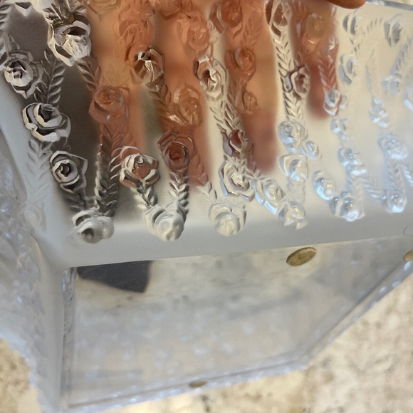 Lalique Crystal Coupe Roses Square Bowl - Picture 11 of 14